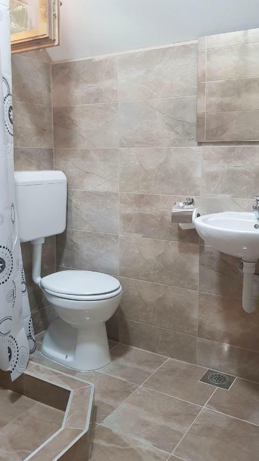 Bastasi Tara Inn Resort מראה חיצוני תמונה